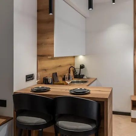 Silver Luxury Apartment