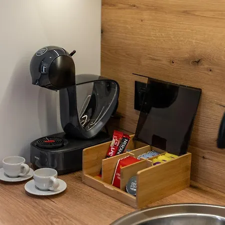 Silver Luxury 公寓