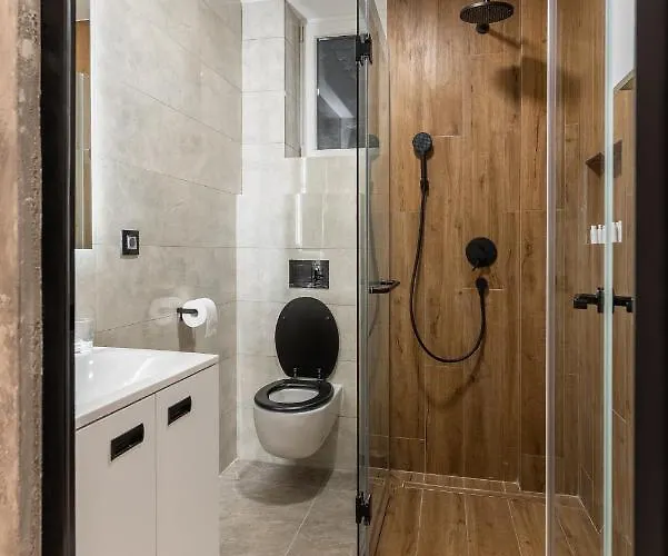 Silver Luxury アパート